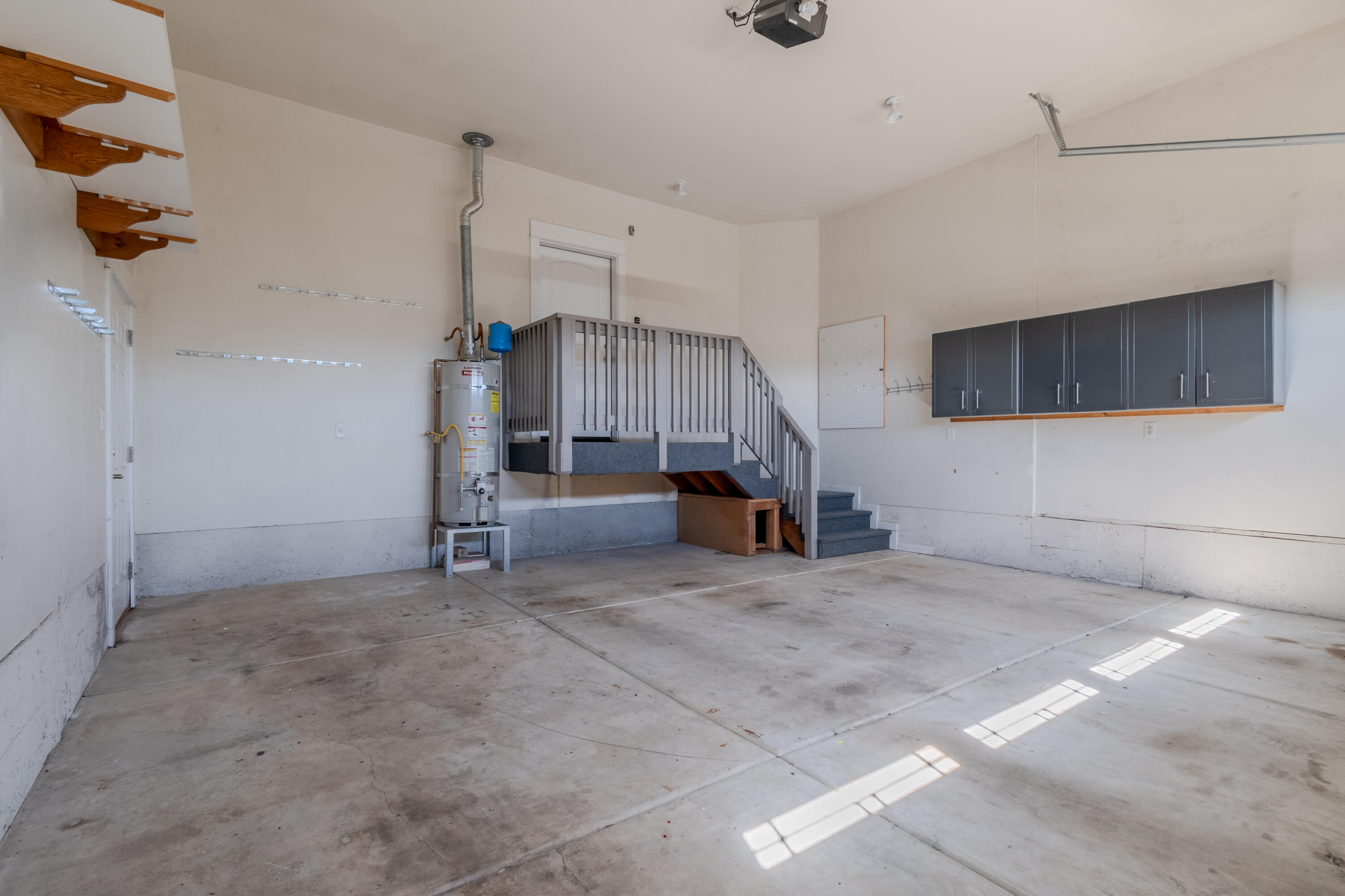 584 Barton Road Eagle Point, OR 97524 - Photo 27 of 30 01-24