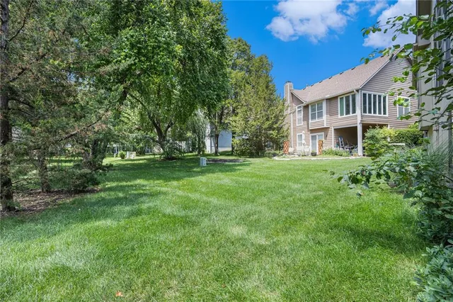 $499,000 | 13724 Pembroke Circle, Leawood, KS 66224