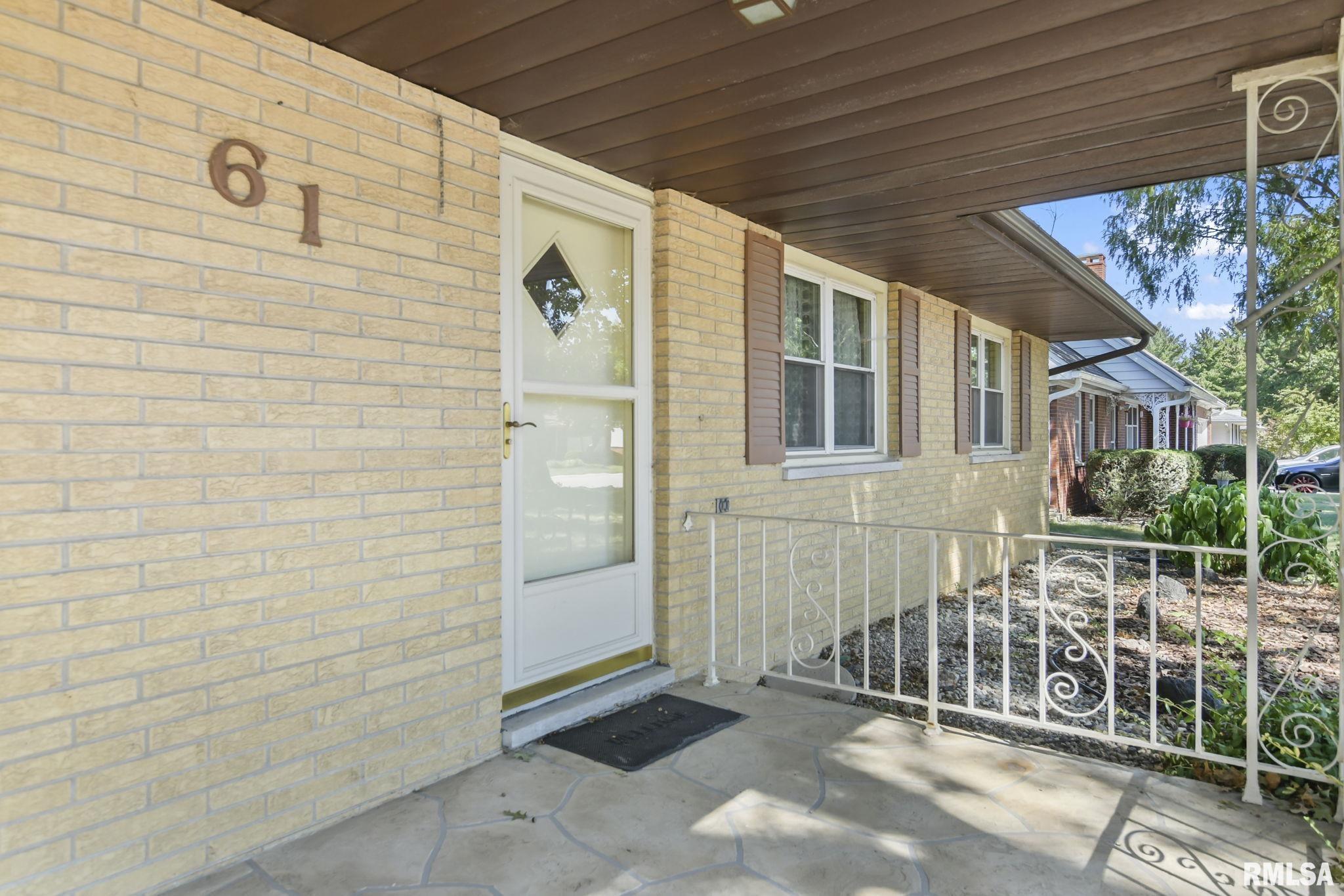 61 White Birch Road Springfield, IL 62712 - Photo 4 of 44