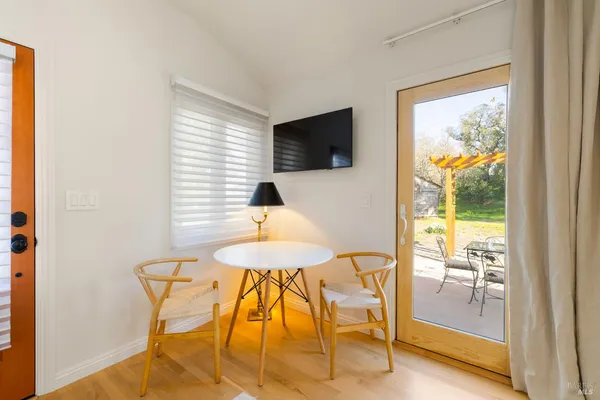 $2,300 | 291 West Thomson Avenue, Unit 289, Sonoma, CA 95476