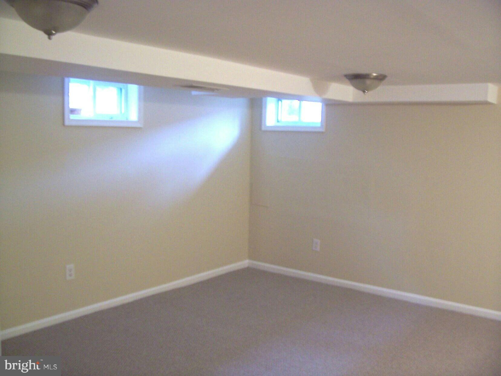 226 Riverthorn Road Baltimore, MD 21220 - Photo 13 of 19 Gallery Image 13