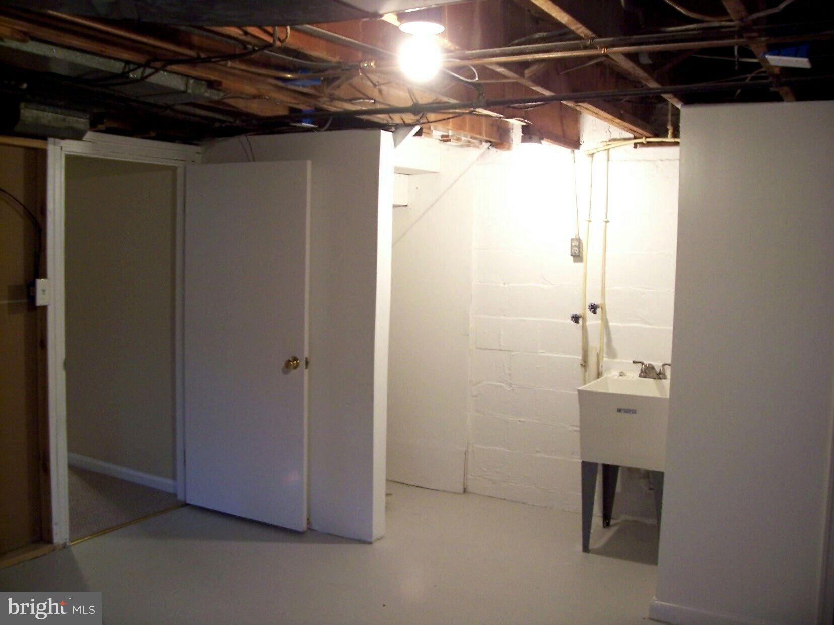 226 Riverthorn Road Baltimore, MD 21220 - Photo 15 of 19 Gallery Image 15