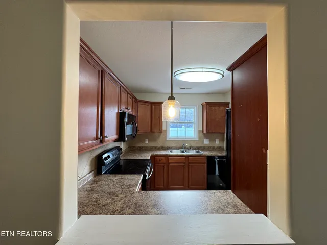 $310,000 | 1432 Hazelgreen Way, Knoxville, TN 37912