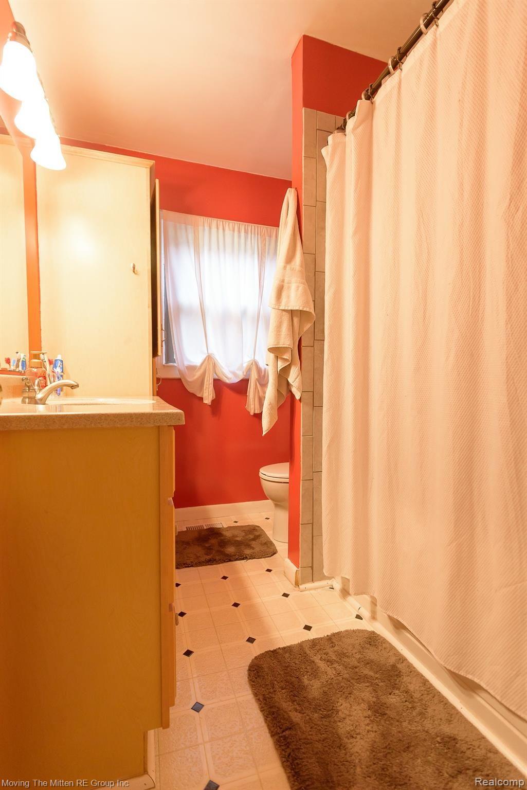 45781 Harris Road Belleville, MI 48111 - Photo 22 of 39 MTM_45781_harris-9.jpg