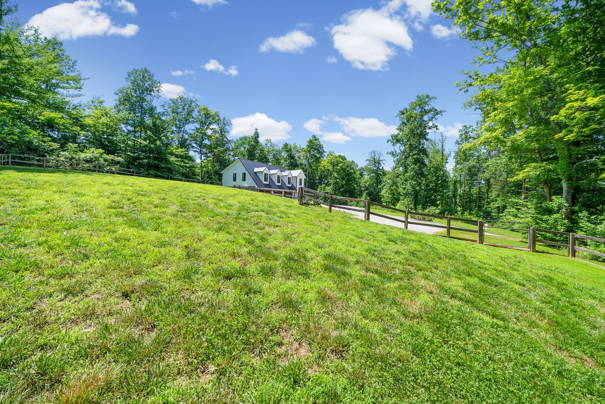 1300 Brummit Road Charlotte, TN 37036 - Photo 39 of 46