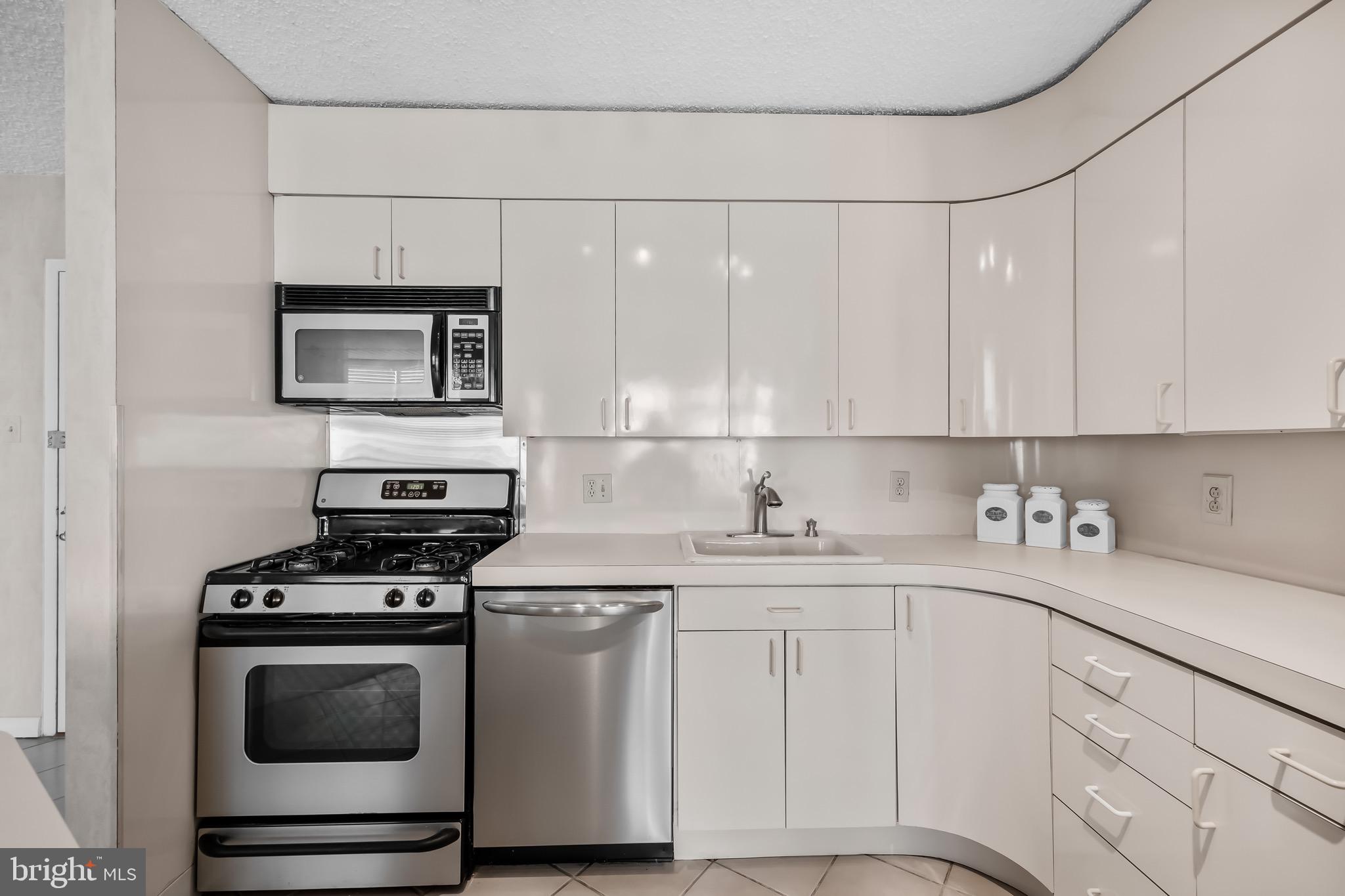 1840 Frontage Road, Unit 704 Cherry Hill, NJ 08034 - Photo 12 of 31