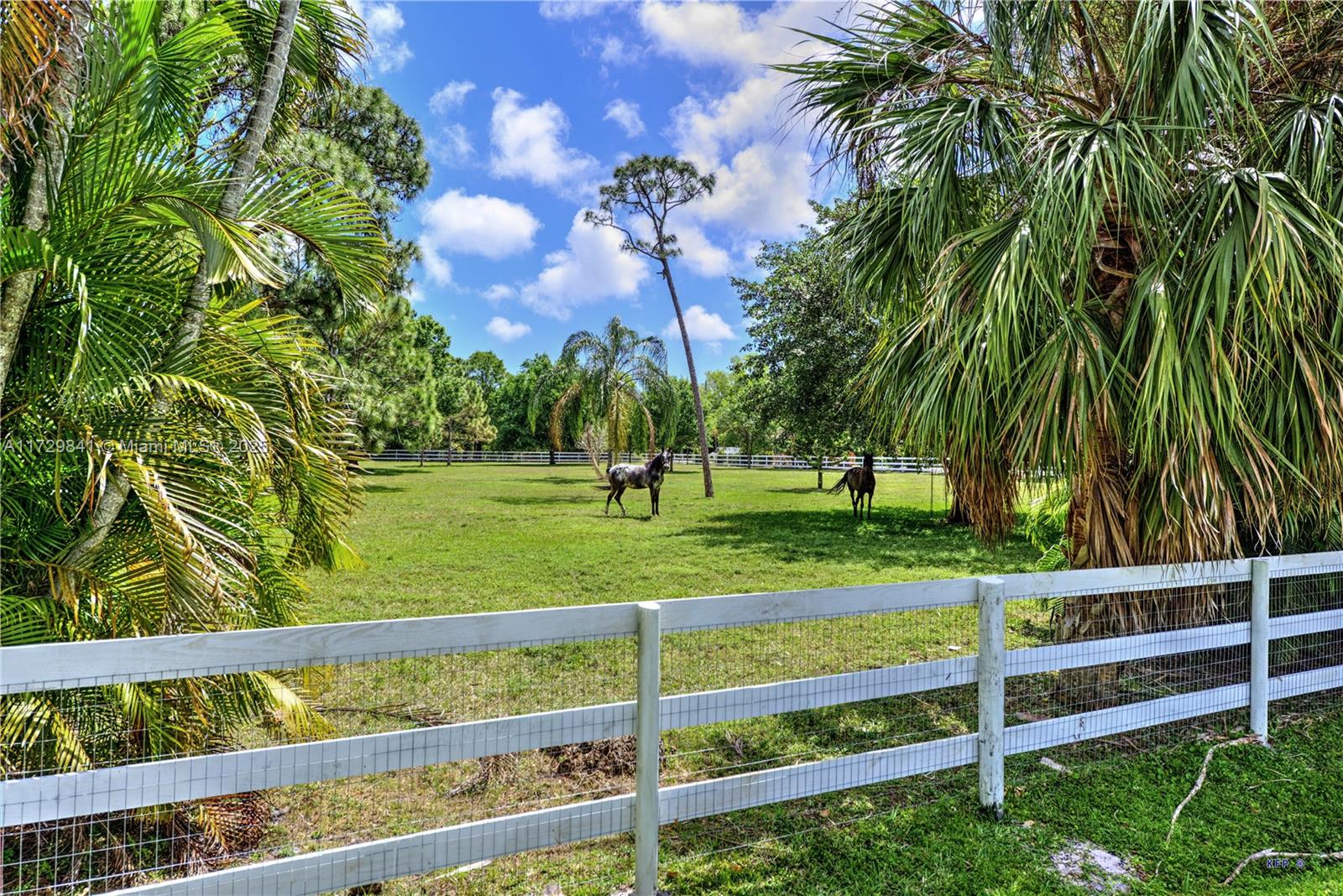 112 Bryce Lane Jupiter, FL 33458 - Photo 37 of 42 Gallery Image 37