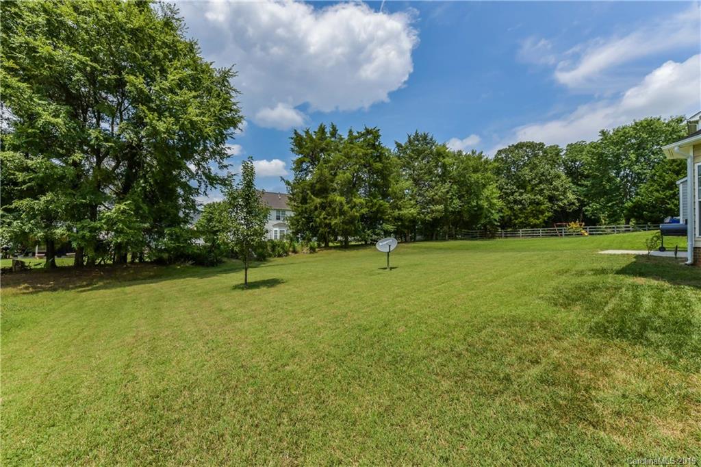 10515 Hellebore Road Charlotte, NC 28213 - Photo 5 of 23 Gallery Image 5