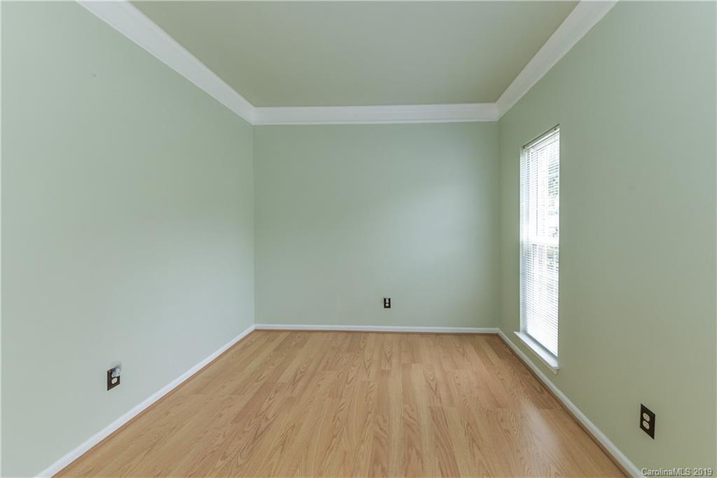 10515 Hellebore Road Charlotte, NC 28213 - Photo 9 of 23 Gallery Image 9