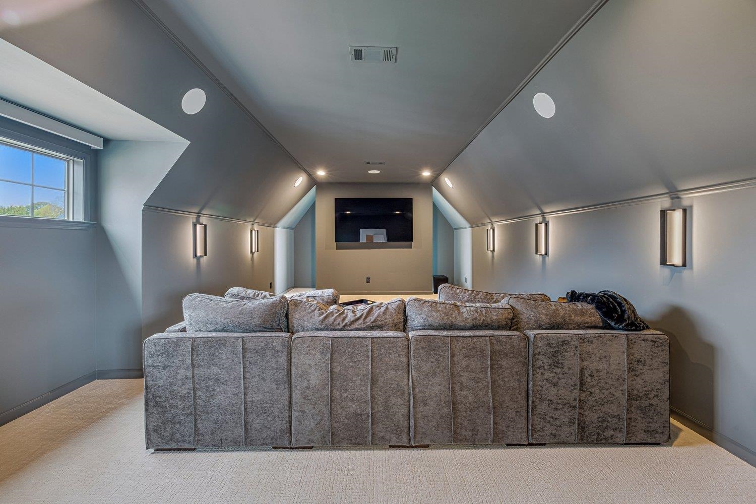 262 Beckham Drive Collierville, TN 38017 - Photo 25 of 32 a living room with furniture and window