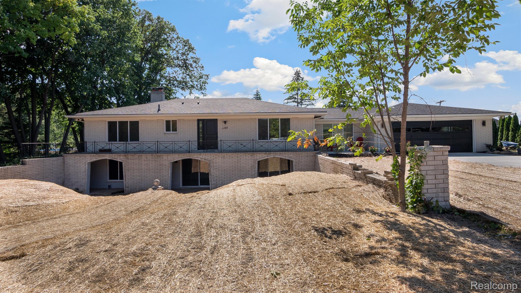 2164 East Hamlin Road Rochester, MI 48307 - Photo 27 of 34 Gallery Image 27