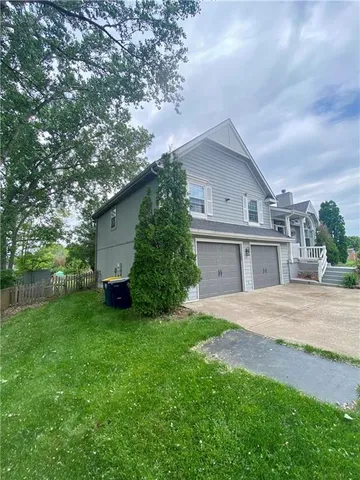 $345,000 | 10126 North Highland Terrace, Kansas City, MO 64155