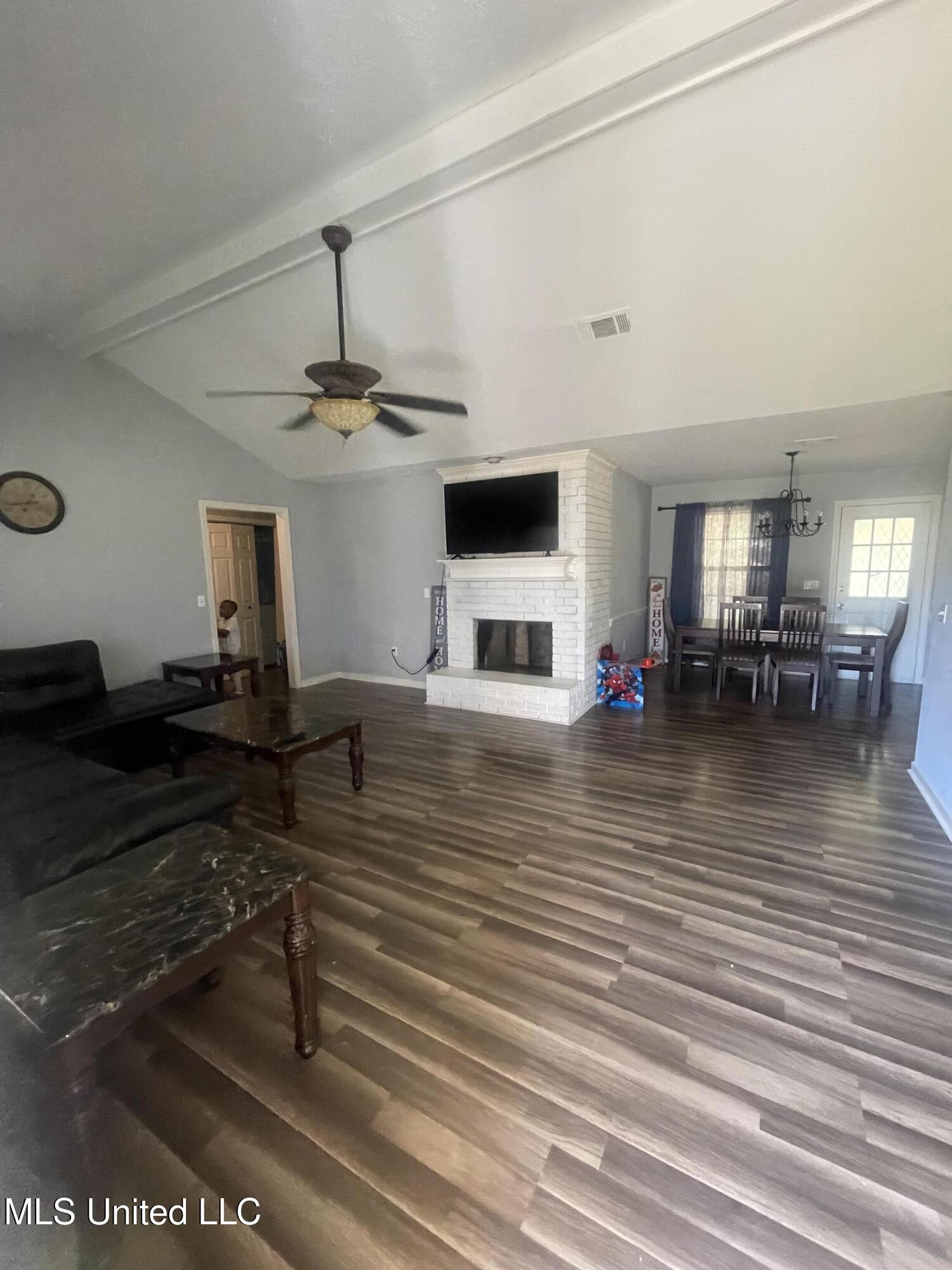 236 Par Cove Byram, MS 39272 - Photo 2 of 15 IMG_6953