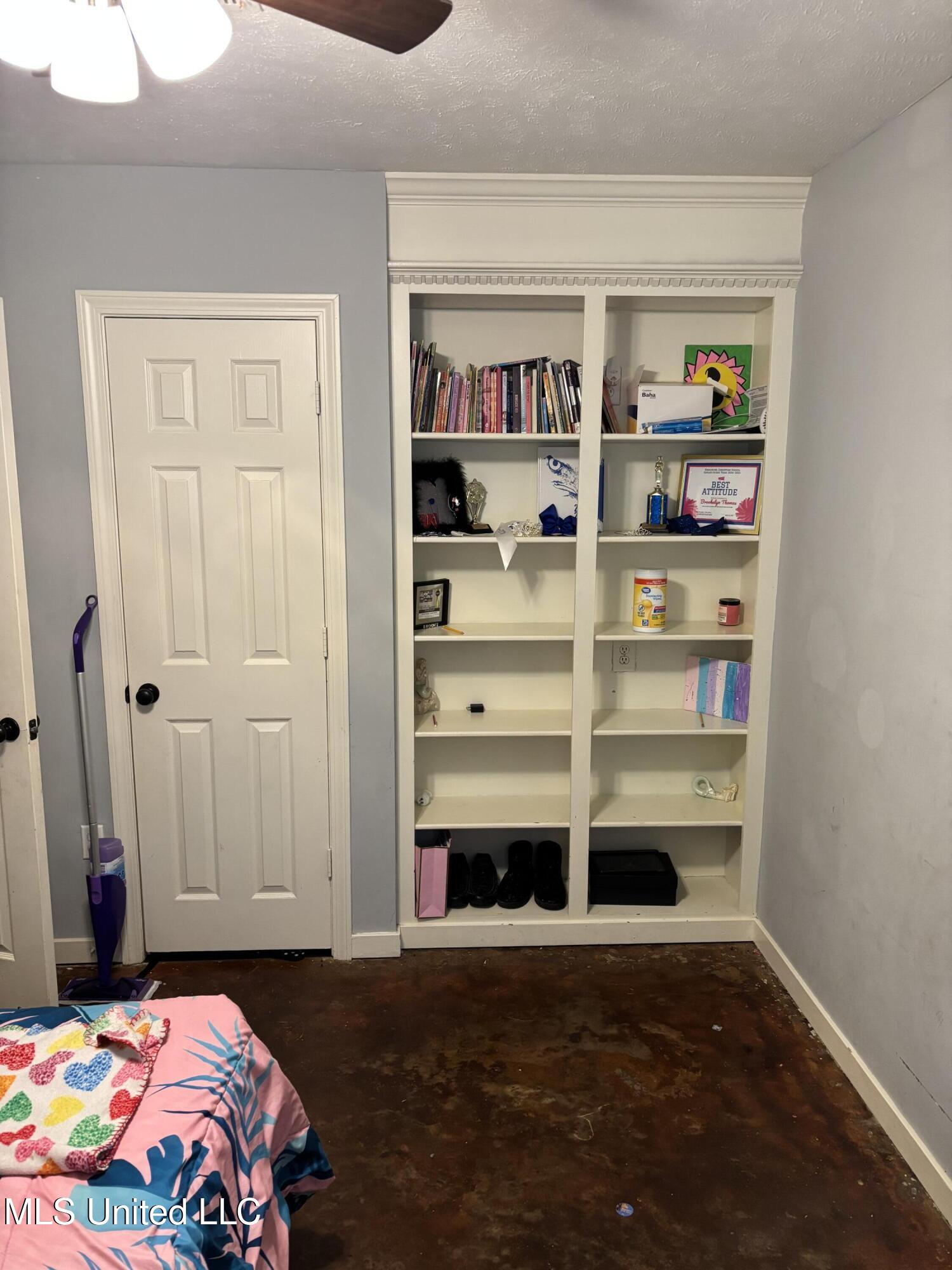 236 Par Cove Byram, MS 39272 - Photo 5 of 15 IMG_6639