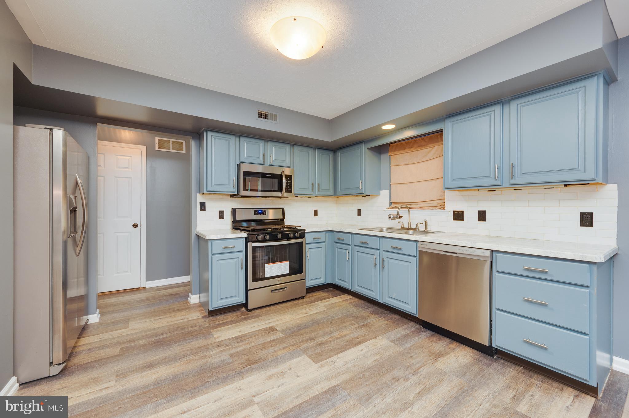 612 Frederick Street Reading, PA 19608 - Photo 10 of 33