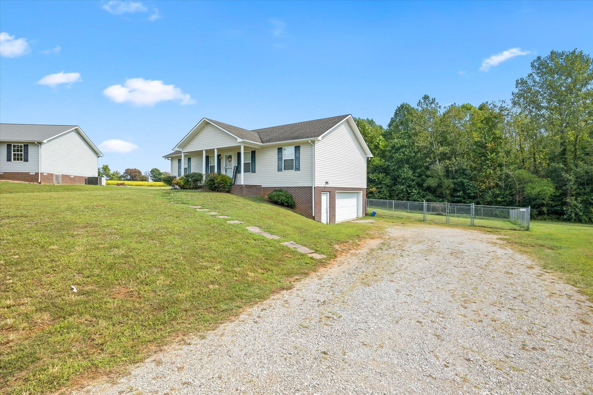 6223 Cheyenne Trail Baxter, TN 38544 - Photo 3 of 23