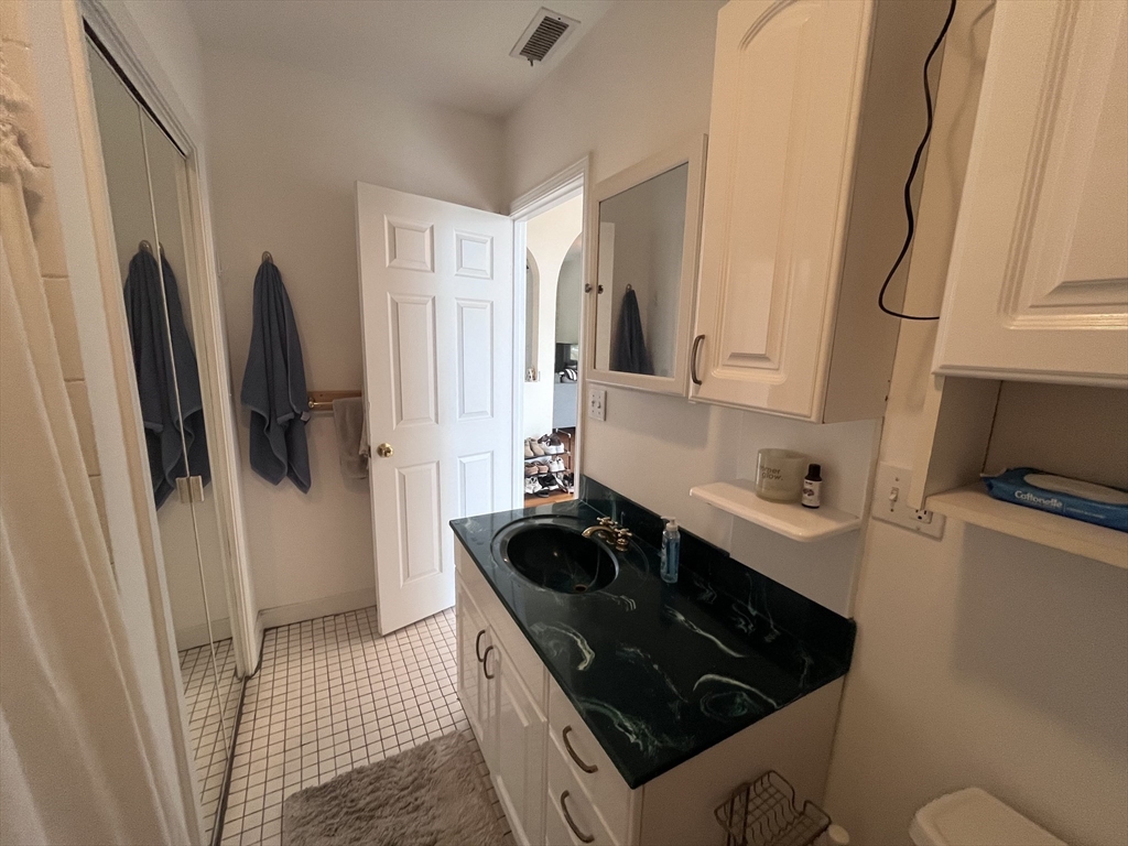 11 Gates Street, Unit 2 Boston, MA 02127 - Photo 16 of 30