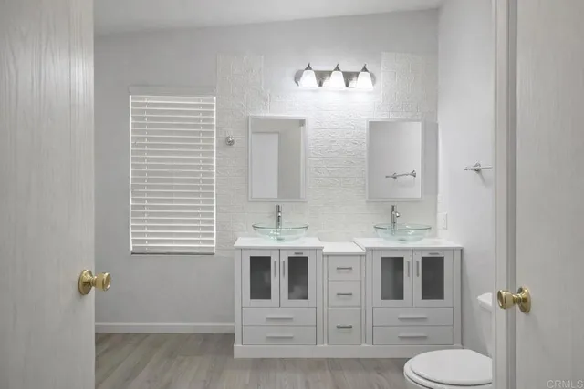 $205,000 | 32900 Riverside Drive, Unit SPC 109, Lake Elsinore, CA 92530