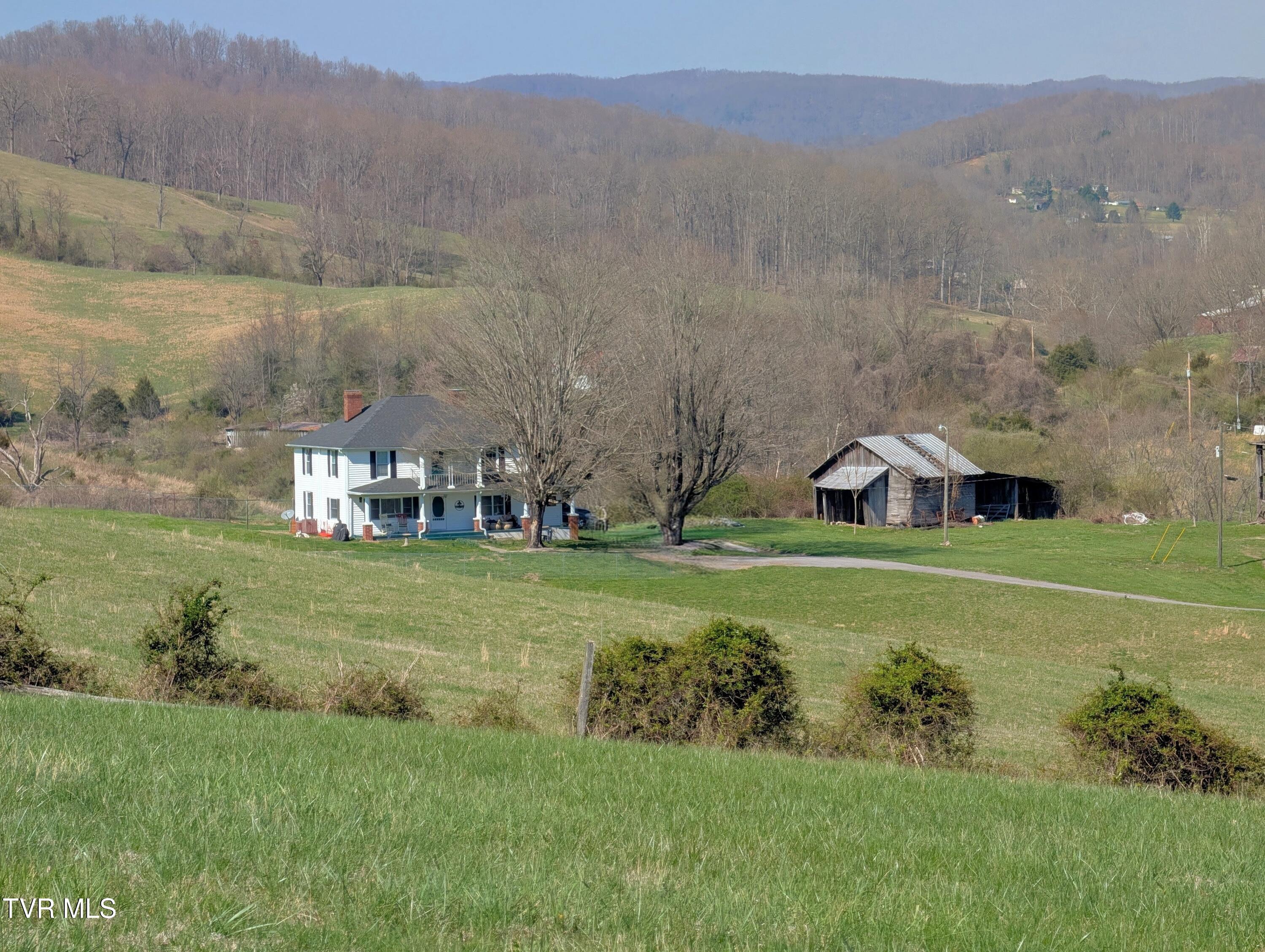 1421 Bishoptown Road Duffield, VA 24244 - Photo 46 of 73 PXL_20260322_193853301~2