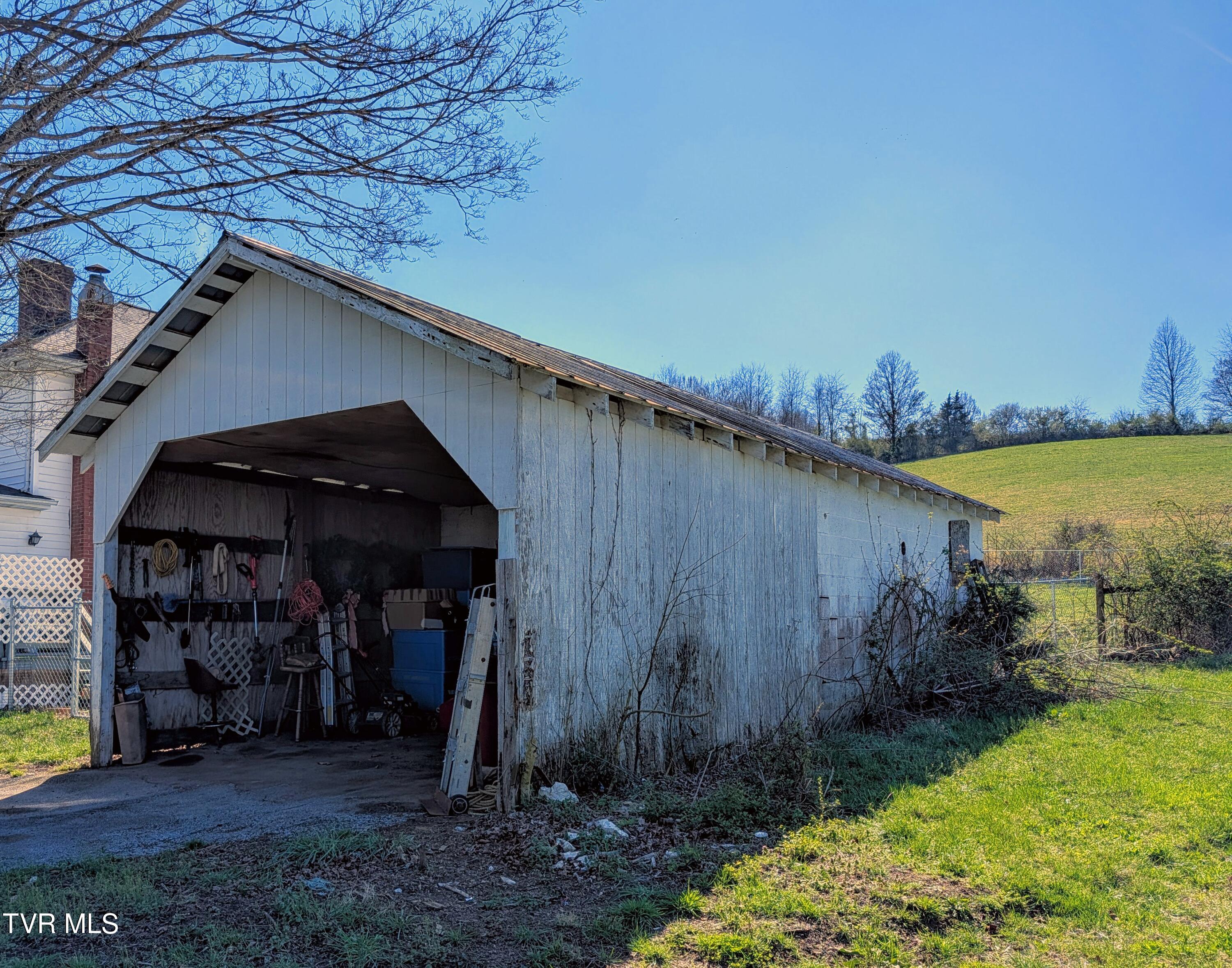1421 Bishoptown Road Duffield, VA 24244 - Photo 47 of 73 PXL_20260322_192827519~2