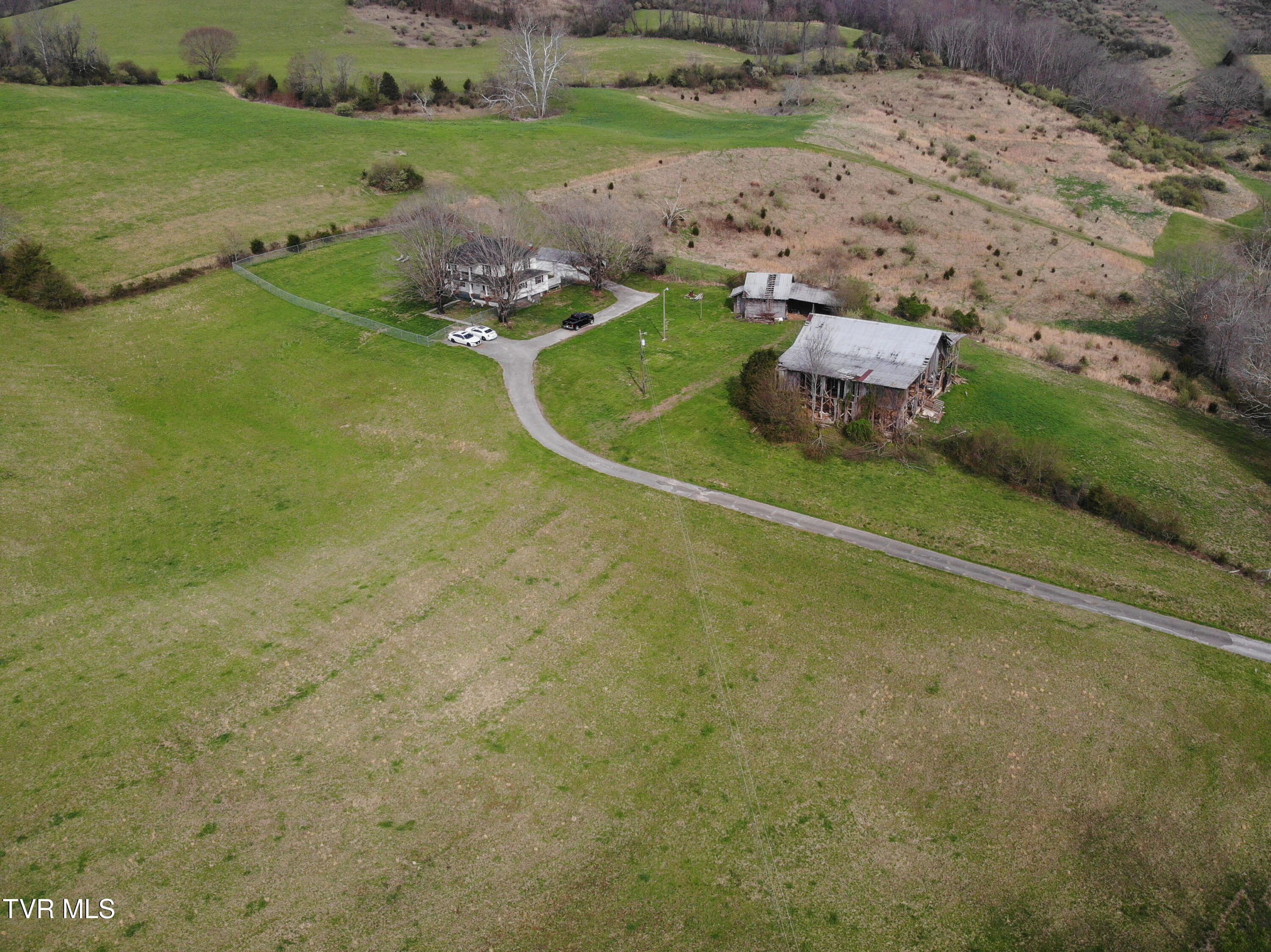 1421 Bishoptown Road Duffield, VA 24244 - Photo 56 of 73 Bishoptown drone-1