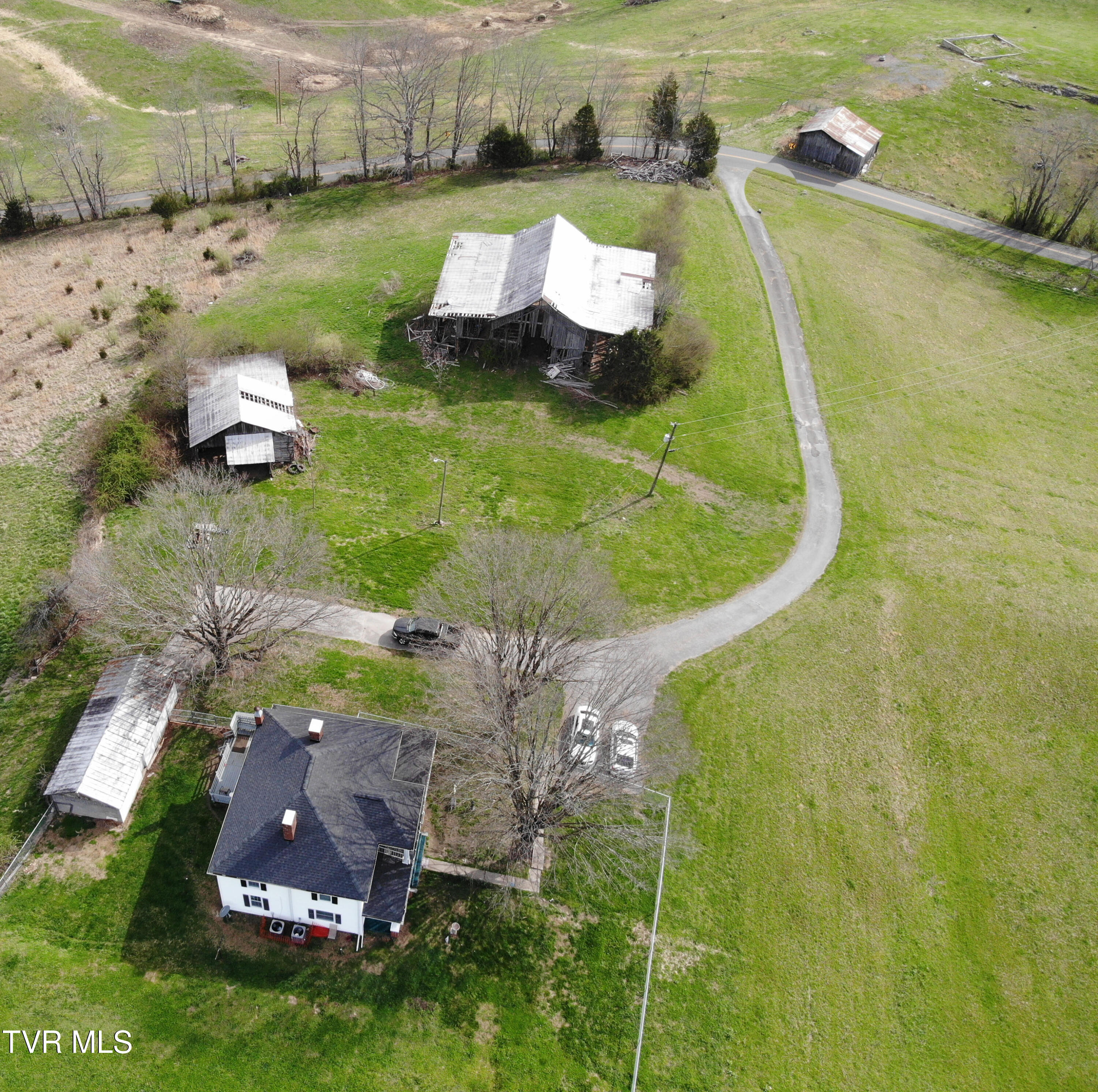 1421 Bishoptown Road Duffield, VA 24244 - Photo 61 of 73 Bishoptown drone-11
