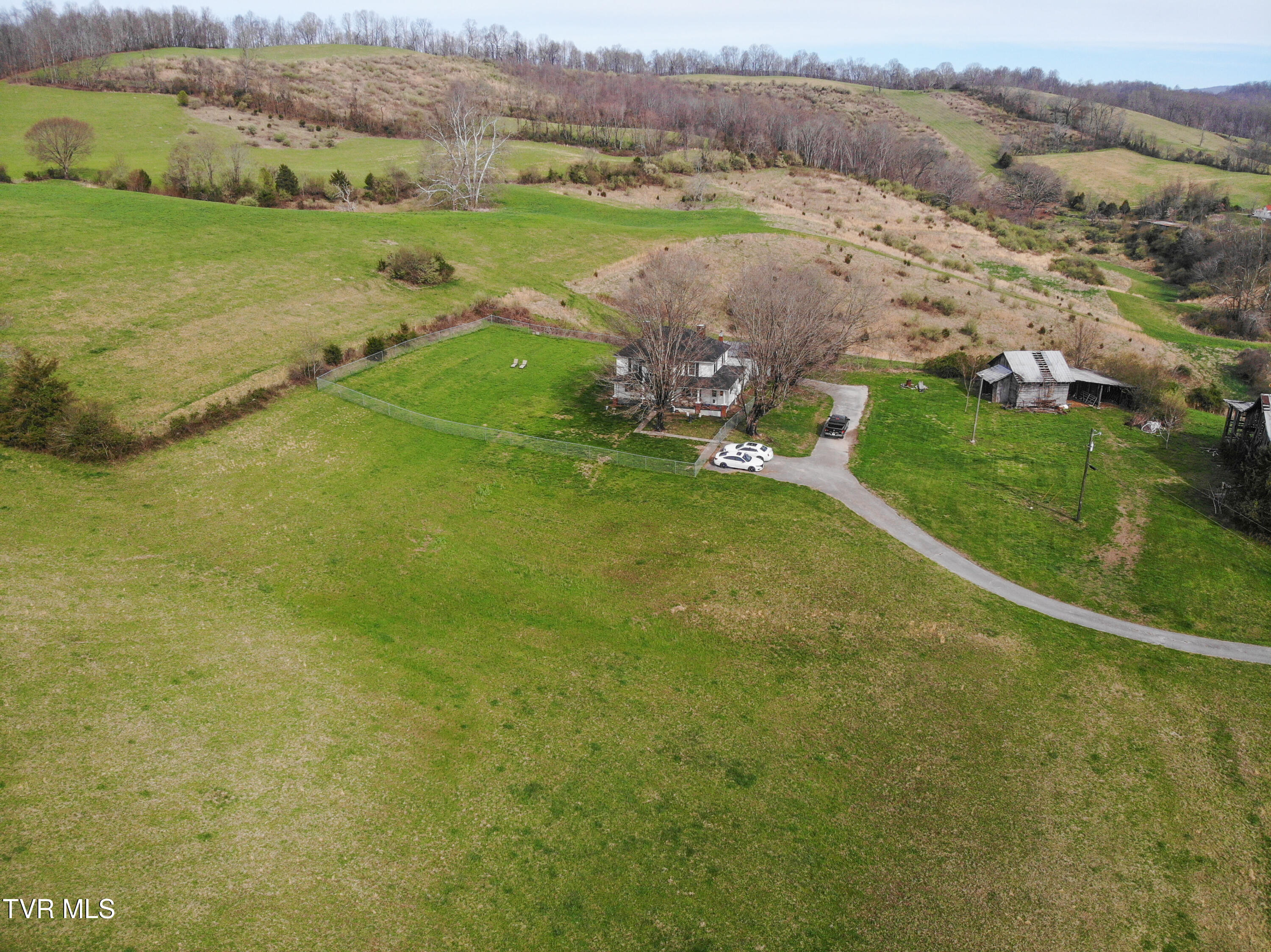 1421 Bishoptown Road Duffield, VA 24244 - Photo 65 of 73 Bishoptown drone-7