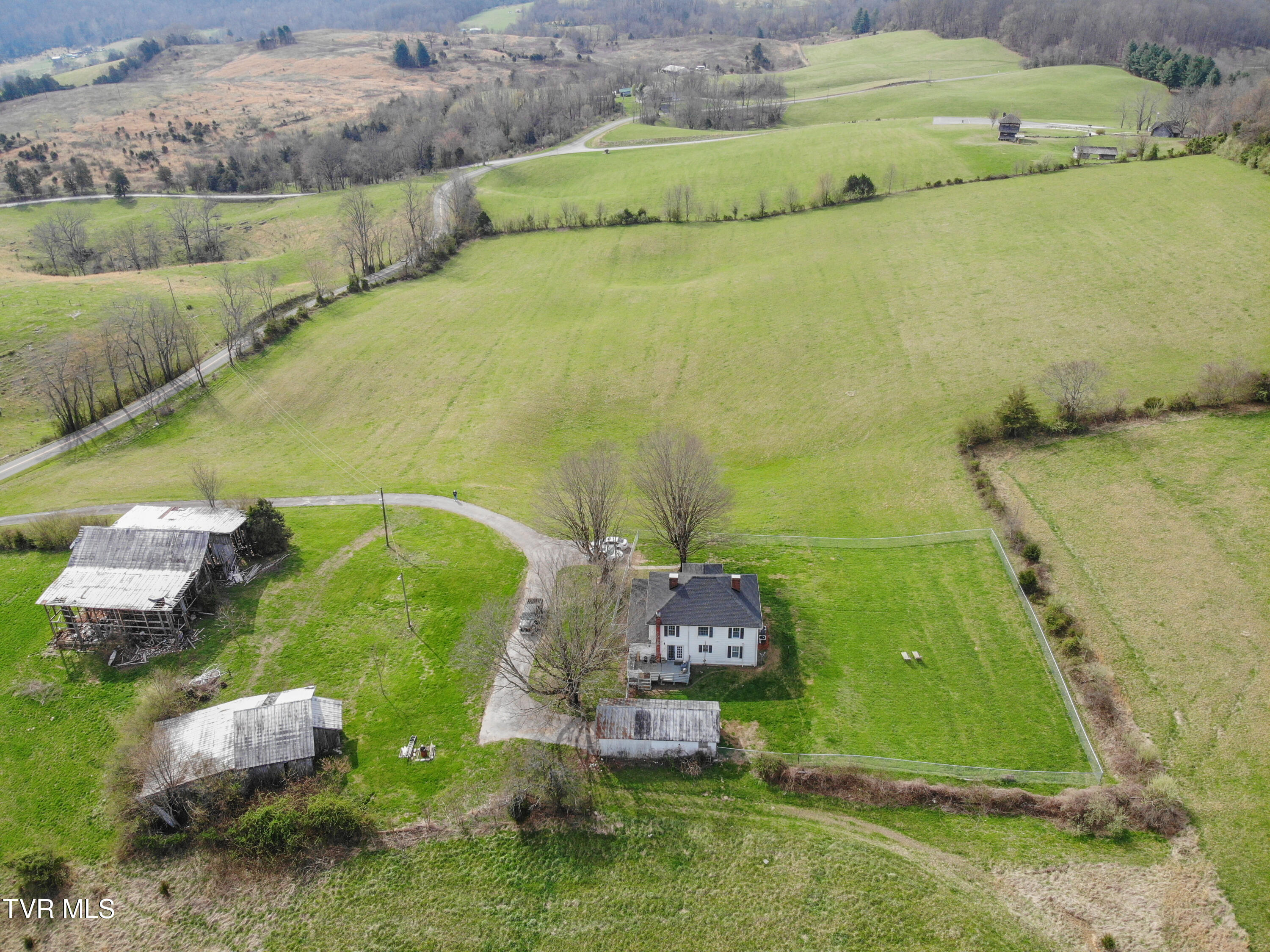 1421 Bishoptown Road Duffield, VA 24244 - Photo 68 of 73 Bishoptown drone-20