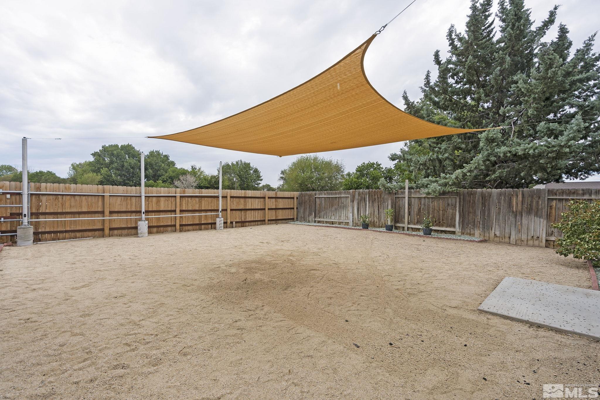 150 Rosecrest Drive Fernley, NV 89408 - Photo 24 of 28 a view of a backyard