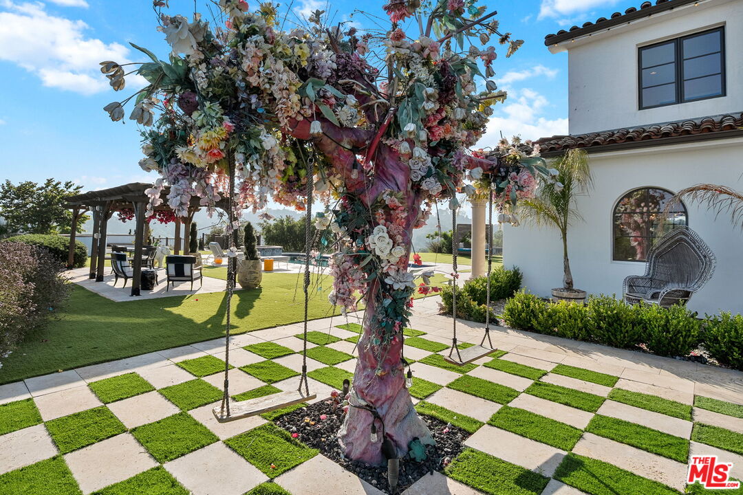 1650 Luse Tank Road Topanga, CA 90290 - Photo 20 of 50 a front view of a house with garden