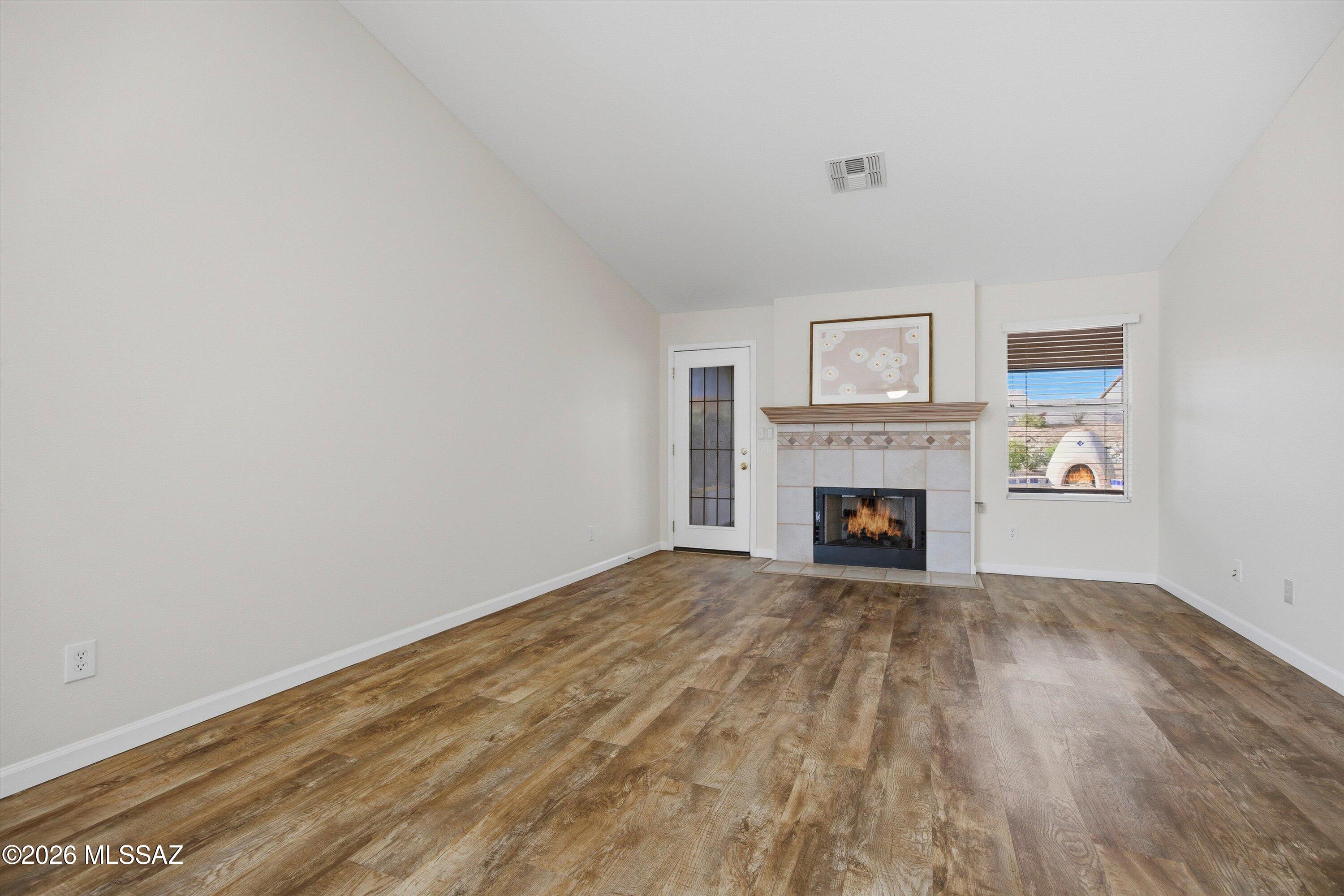 36967 South Ridgeview Boulevard Tucson, AZ 85739 - Photo 18 of 51 Off The Kitchen