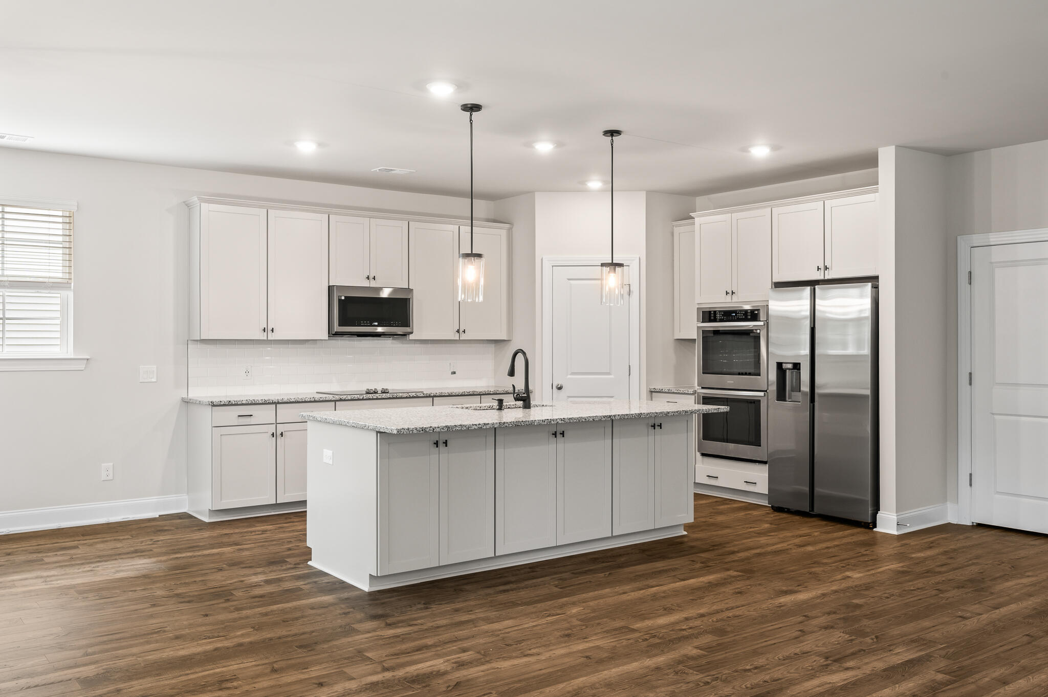 2308 Andover Way Mount Pleasant, SC 29466 - Photo 13 of 38 Kitchen