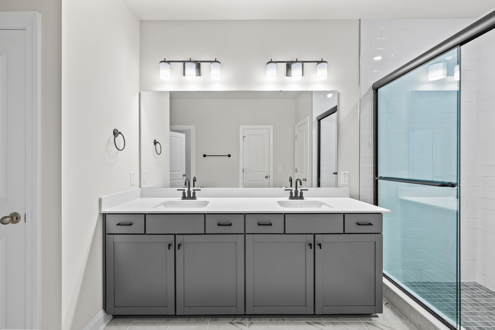 2308 Andover Way Mount Pleasant, SC 29466 - Photo 24 of 38 Bathroom 1