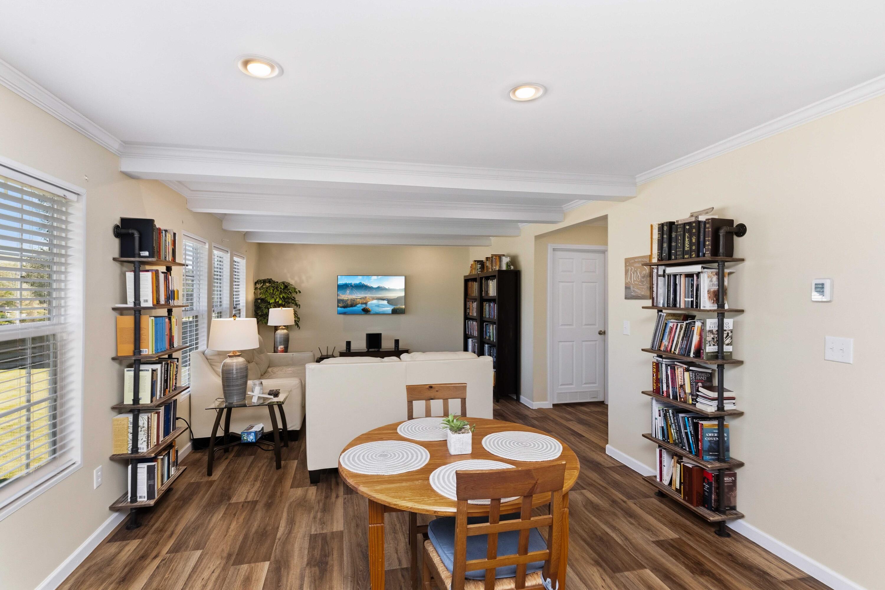 1156 State Rd S-8-376 Moncks Corner, SC 29461 - Photo 16 of 59 1156 Old Cherry Hill Rd Interiors LR-17