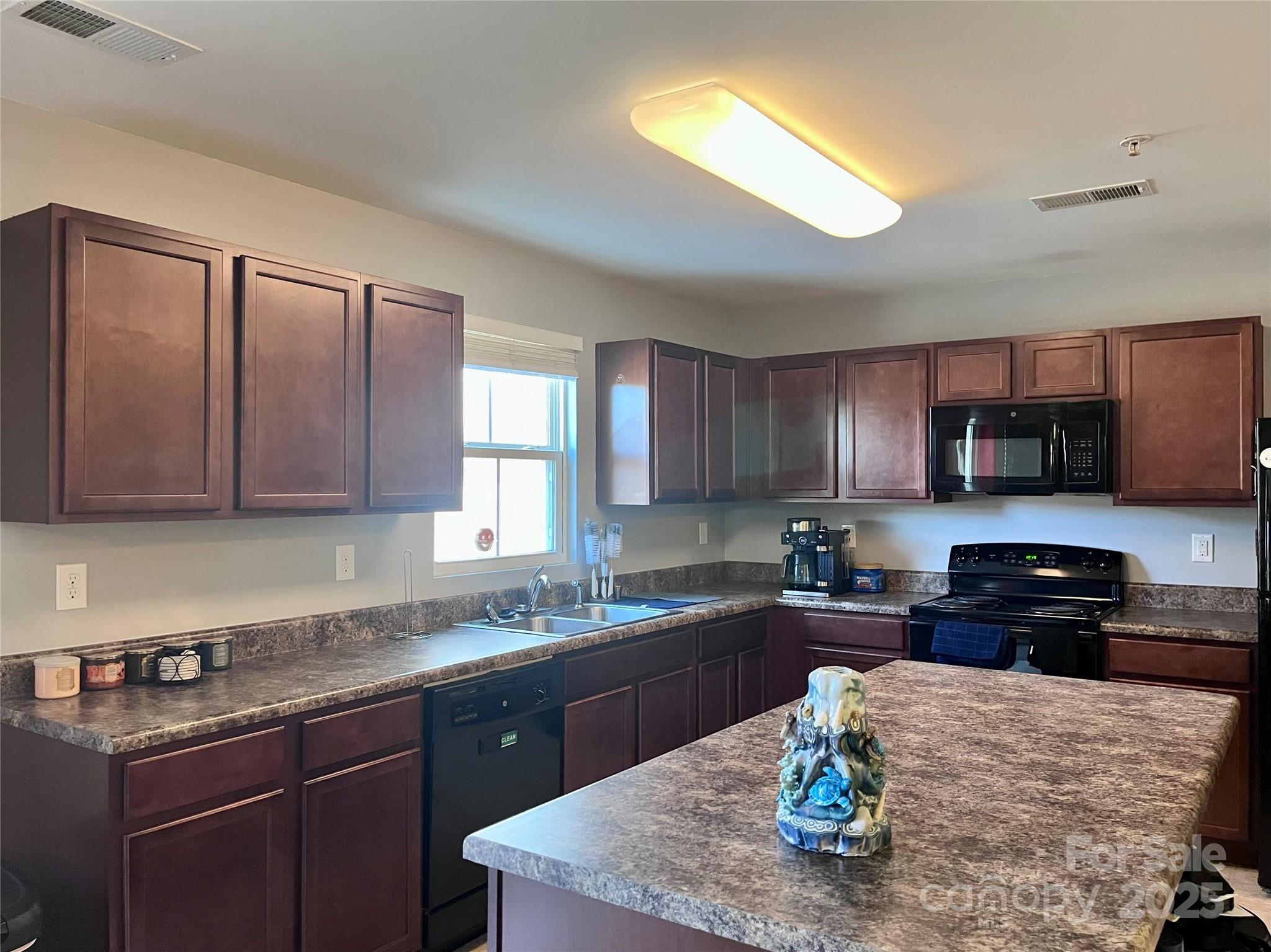 1148 Tangle Ridge Drive Southeast Concord, NC 28025 - Photo 7 of 20 Gallery Image 7