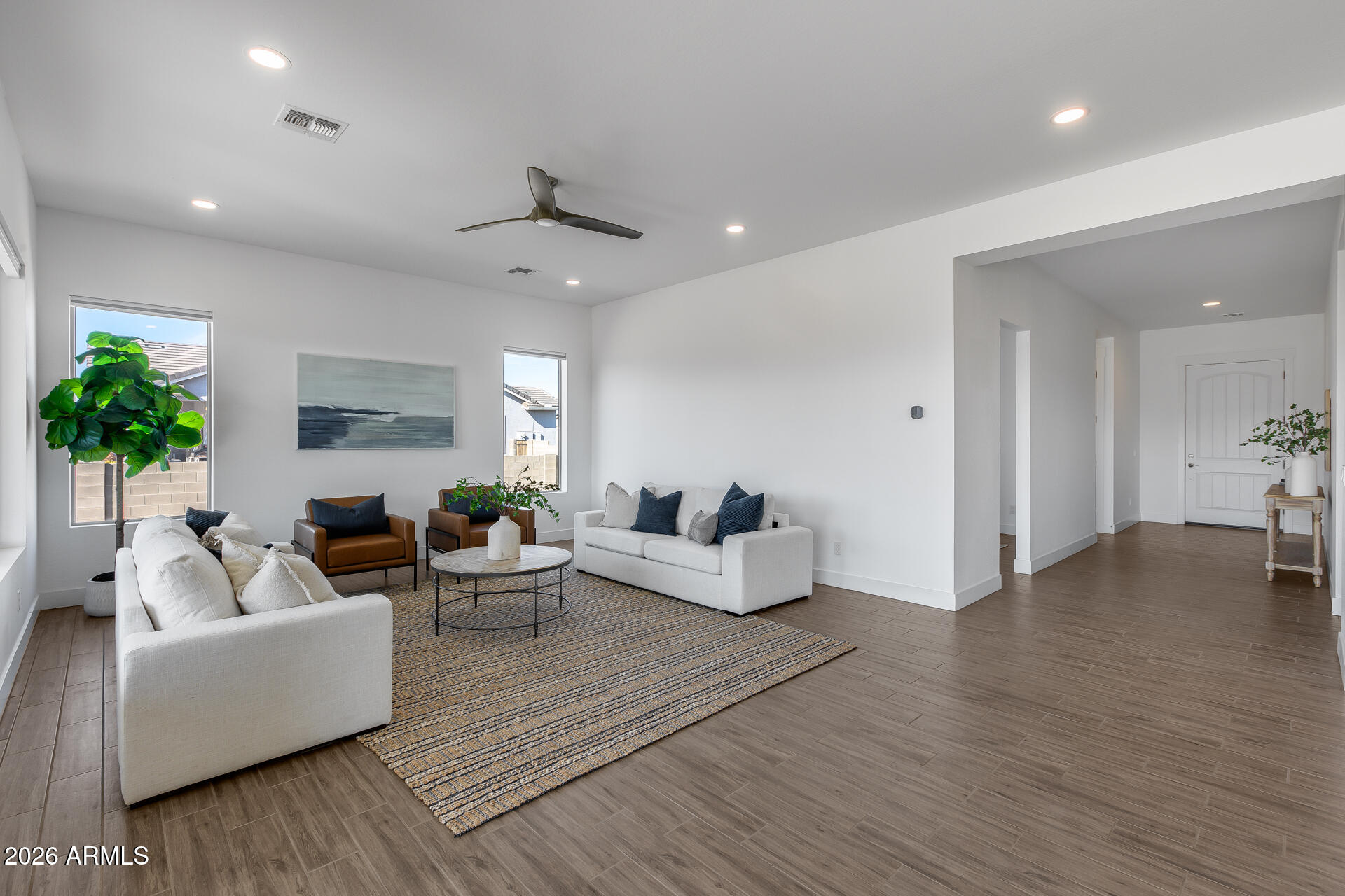 825 West Perdido Way Phoenix, AZ 85086 - Photo 22 of 57 Great room