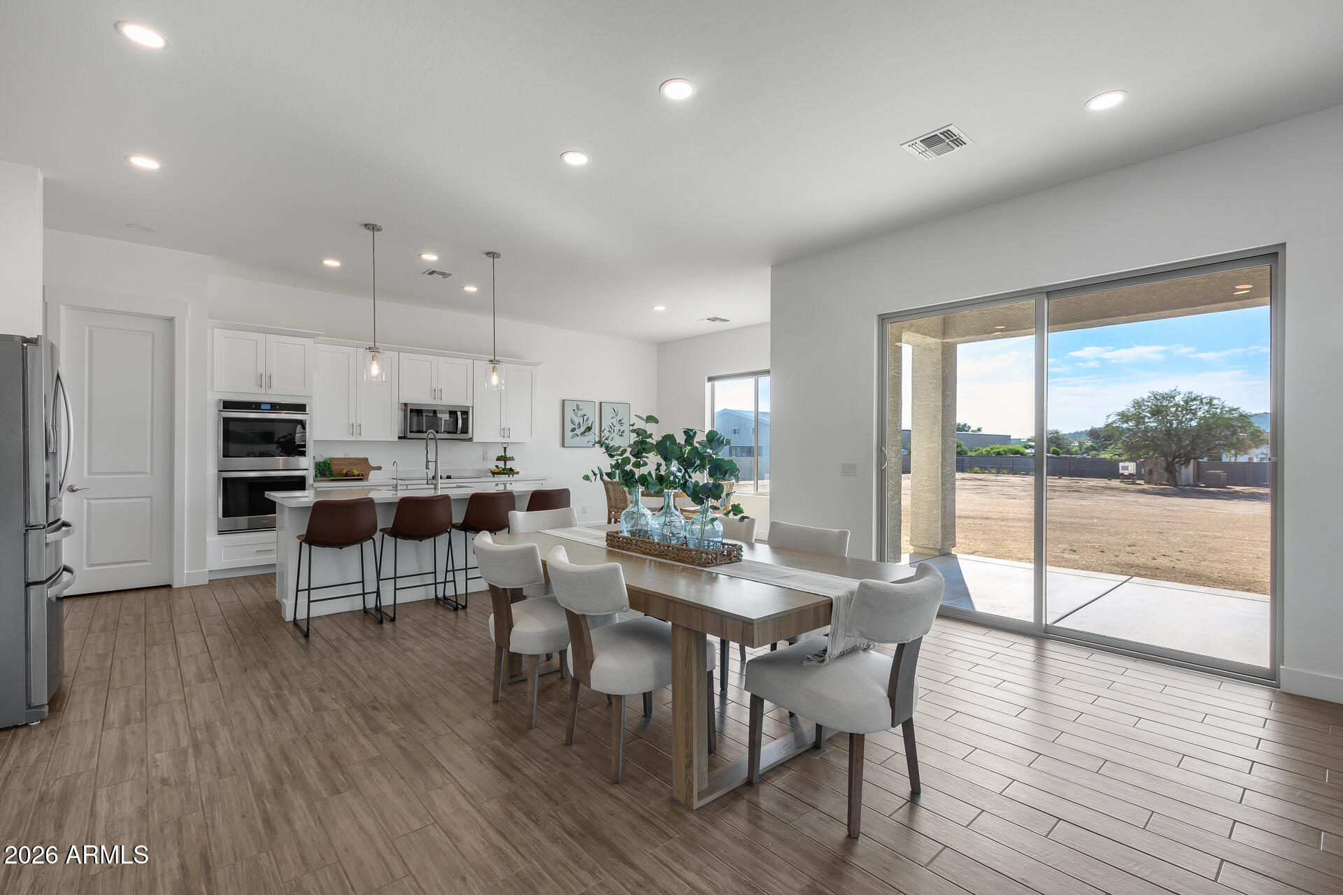 825 West Perdido Way Phoenix, AZ 85086 - Photo 10 of 57 Dining in great room