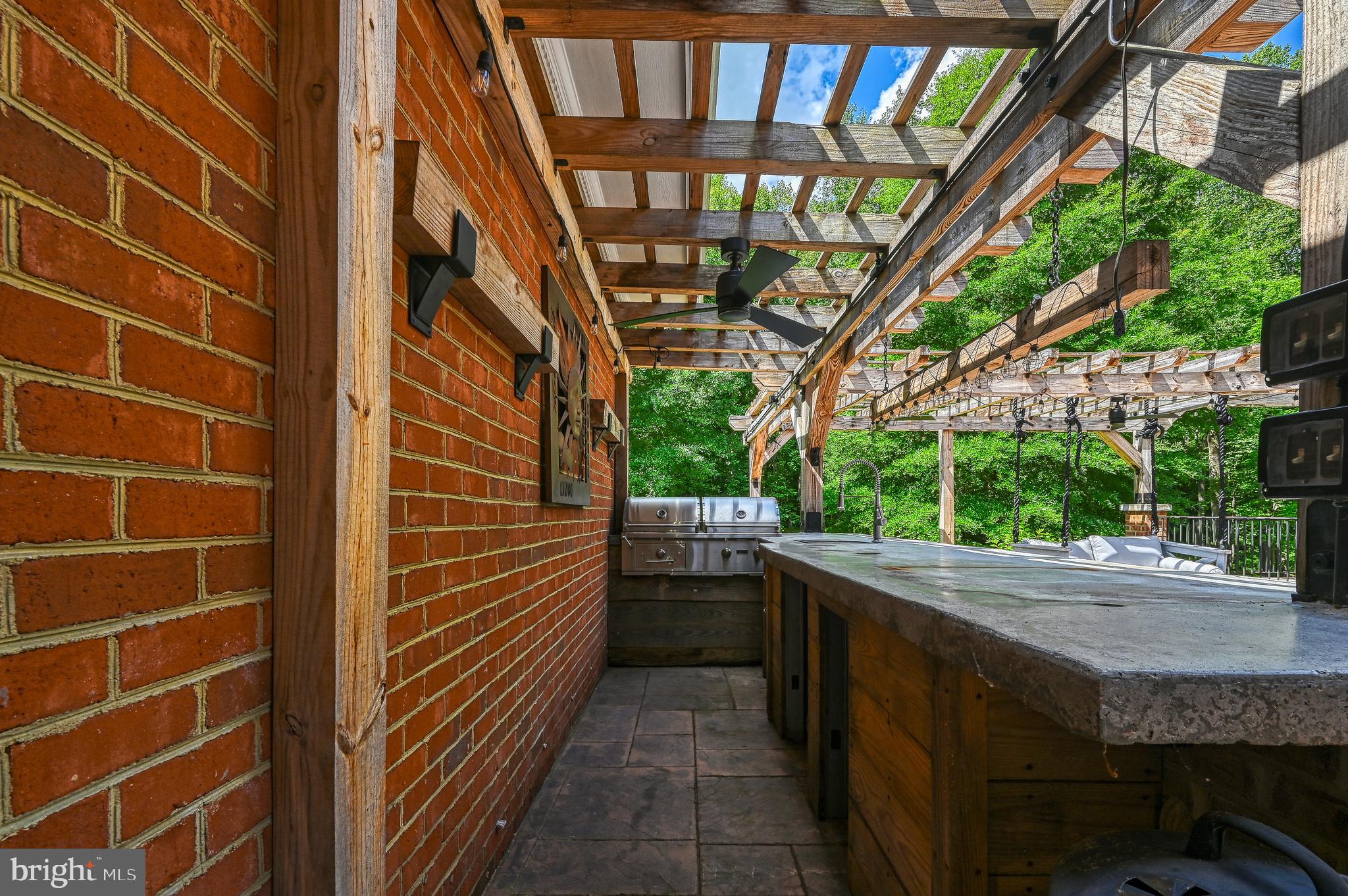 22282 Monrovia Road Orange, VA 22960 - Photo 14 of 60 Outdoor Bar and Grill