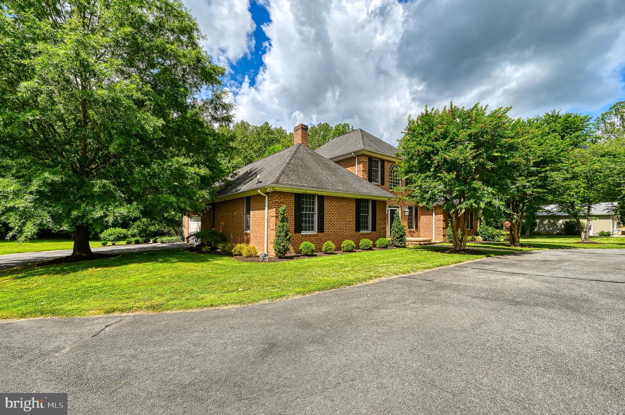 22282 Monrovia Road Orange, VA 22960 - Photo 5 of 60 Side view towards garage