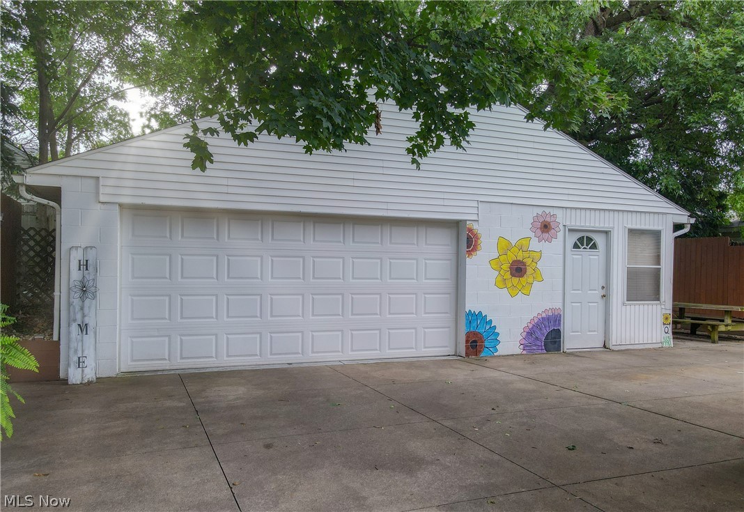 623 Bridge Road Akron, OH 44312 - Photo 7 of 35