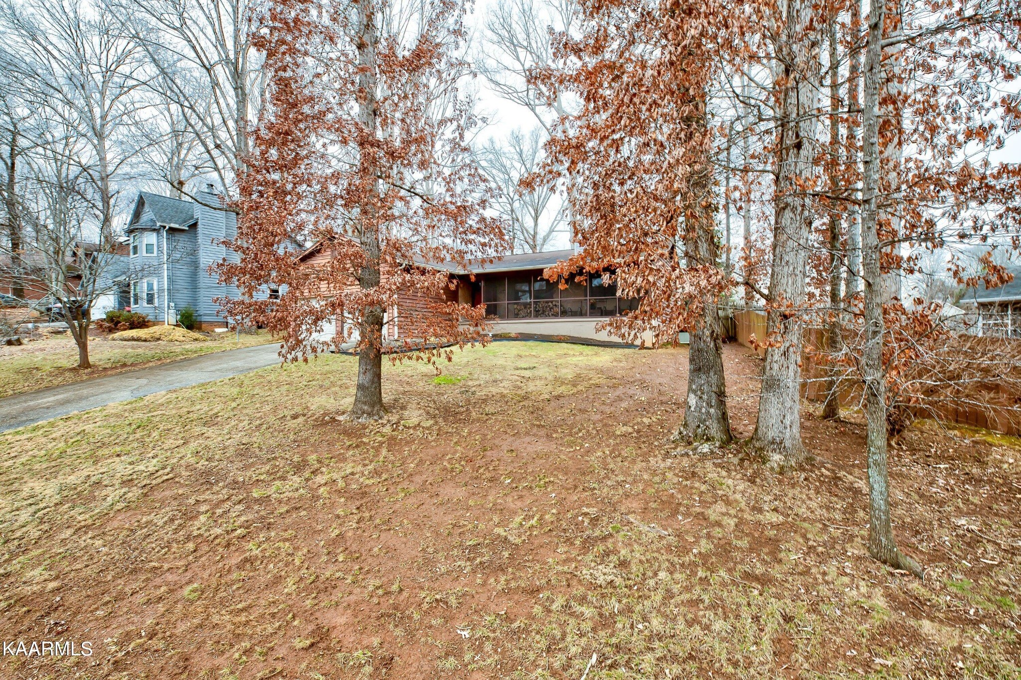 836 Tree Trunk Road Knoxville, TN 37934 - Photo 3 of 29 Gallery Image 3