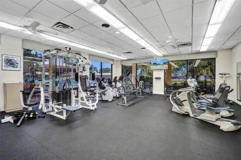 $425,000 | 715 Northwest 23rd Lane, Delray Beach, FL 33445