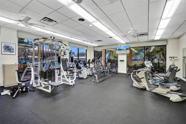 $425,000 | 715 Northwest 23rd Lane, Delray Beach, FL 33445