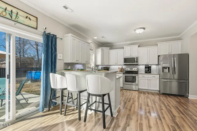 $385,000 | 40 East Arbor Cove Court, Zebulon, NC 27597