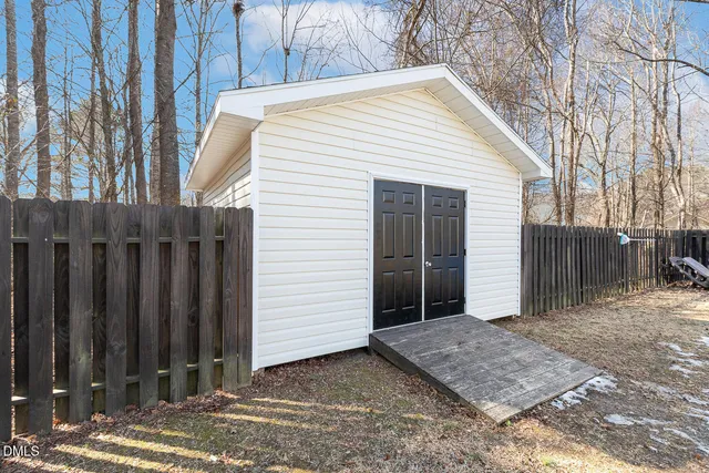 $385,000 | 40 East Arbor Cove Court, Zebulon, NC 27597