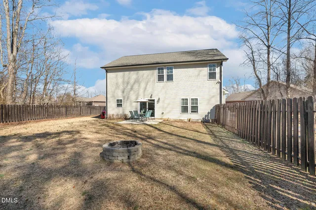 $385,000 | 40 East Arbor Cove Court, Zebulon, NC 27597