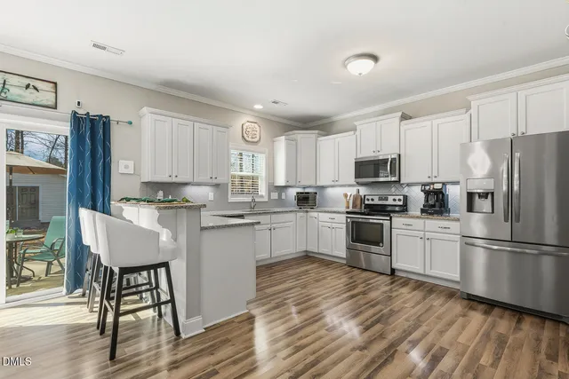 $385,000 | 40 East Arbor Cove Court, Zebulon, NC 27597