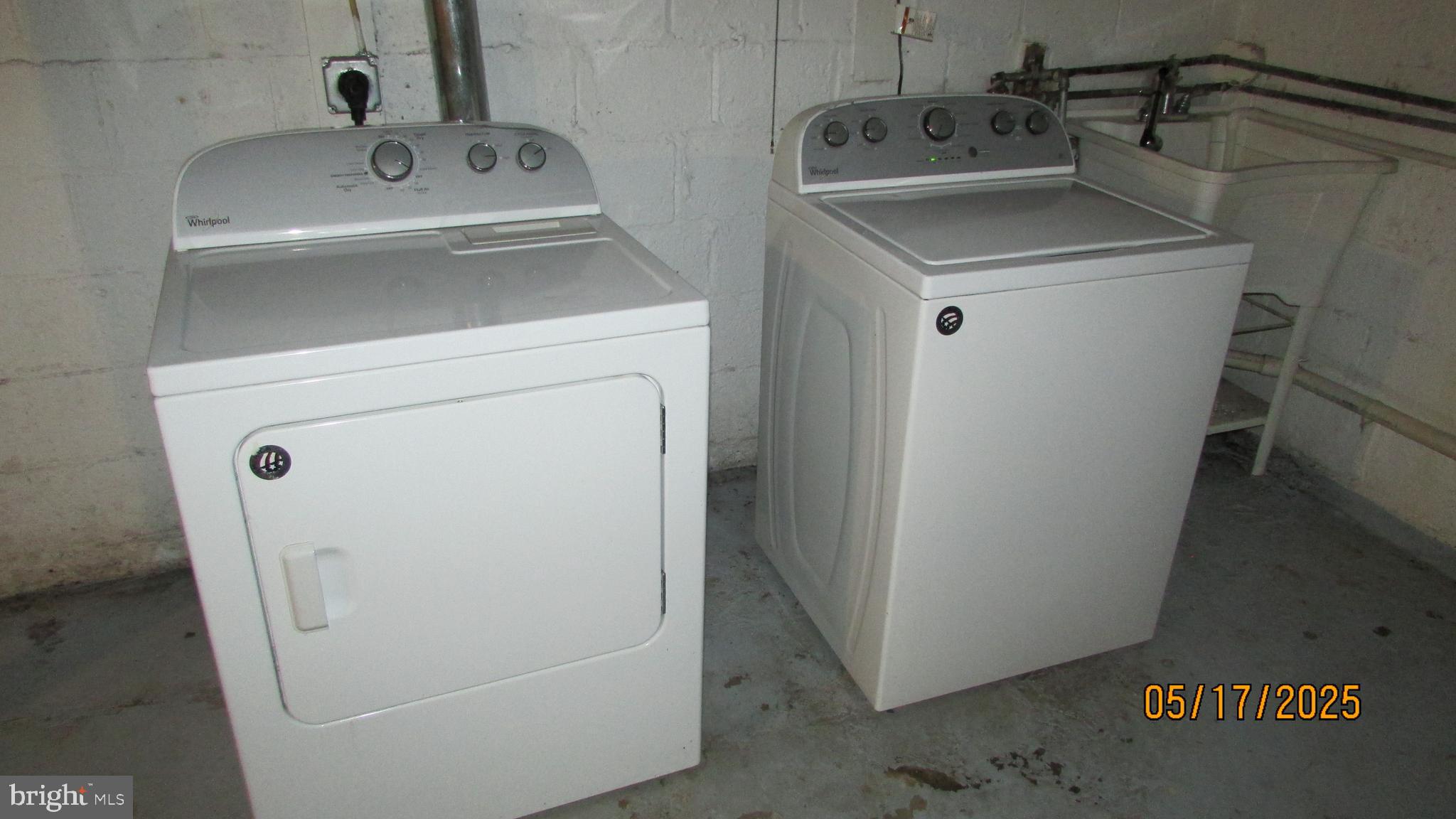 5901 Taylor Road Riverdale, MD 20737 - Photo 15 of 24 a utility room with dryer and washer