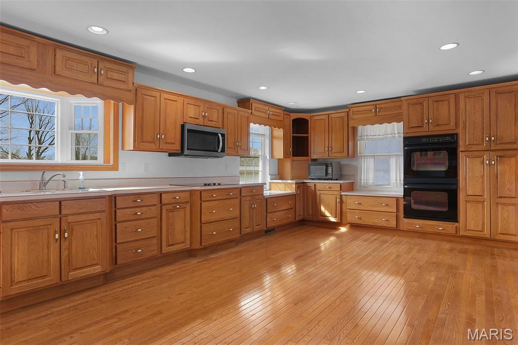 5537 Highway 159 Edwardsville, IL 62025 - Photo 12 of 36