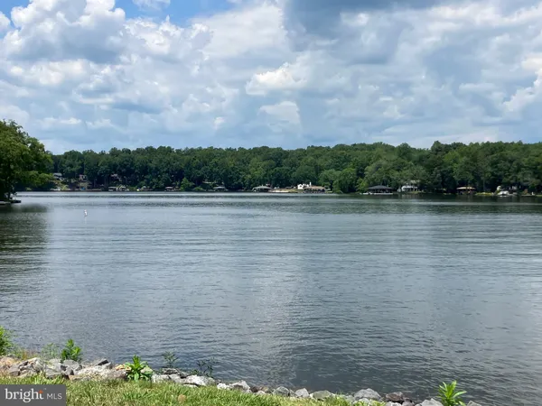 $10,000 | 1223-1224 North Lakeshore Drive, Louisa, VA 23093